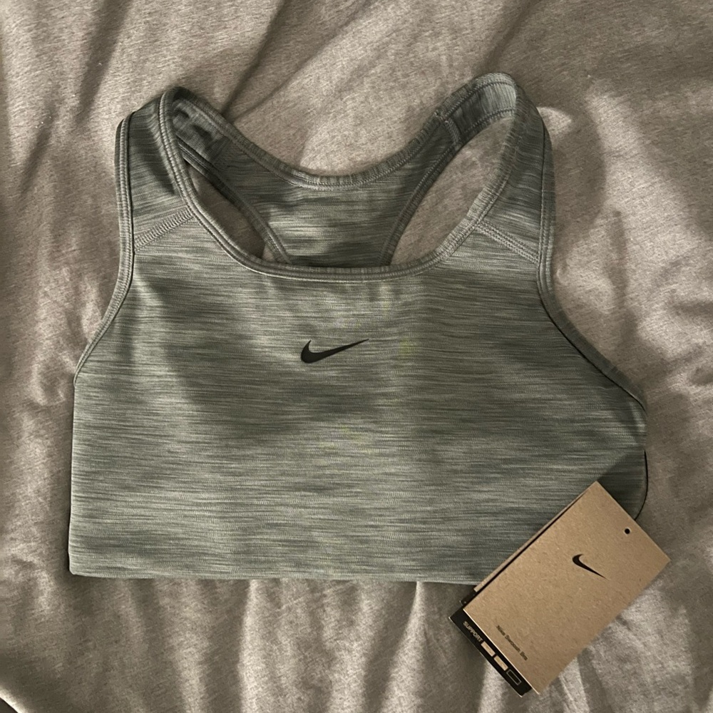 Nike Women's green sports bra